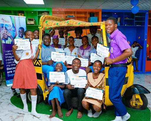 Slum2School and HP Conclude 5-Week Tech Training for Learners 2.jpg